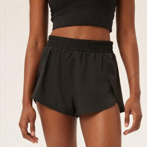 Girlfriend collective trail lined shorts in black size XL